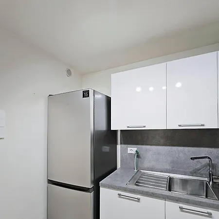 Eleganza E Convivialita In Centro, Vista Duomo Per Gruppi E Famiglie Apartman