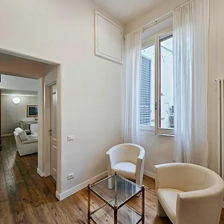 Appartement Eleganza E Convivialita In Centro, Vista Duomo Per Gruppi E Famiglie