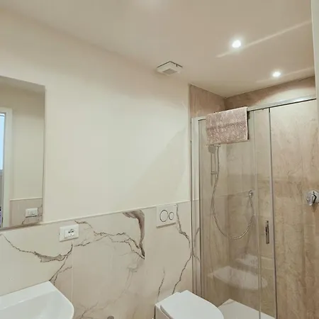 Apartman Eleganza E Convivialita In Centro, Vista Duomo Per Gruppi E Famiglie Firenze