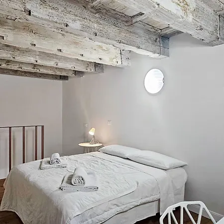 Apartamento Eleganza E Convivialita In Centro, Vista Duomo Per Gruppi E Famiglie