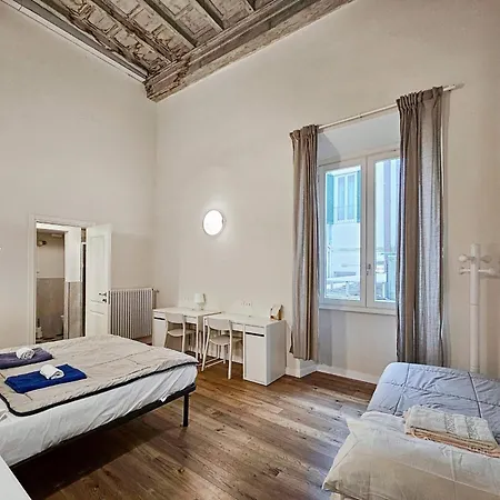 Eleganza E Convivialita In Centro, Vista Duomo Per Gruppi E Famiglie Apartamento Florença